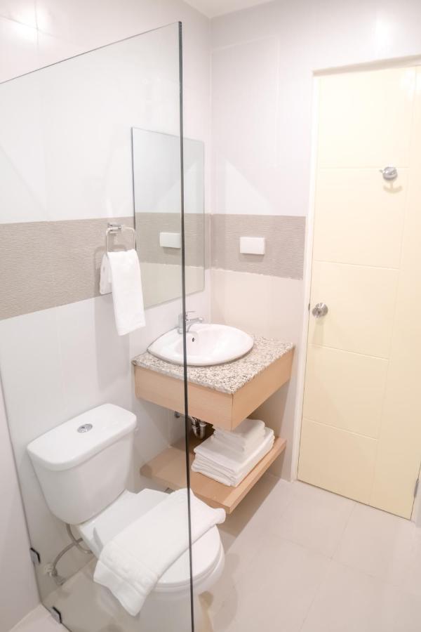 Bridge Hotel Cagayan de Oro Zewnętrze zdjęcie